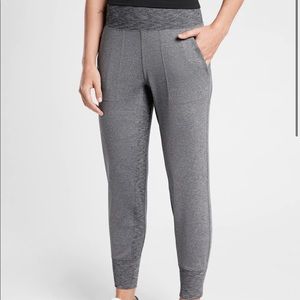 NEW Athleta Venice Jogger Grey size M